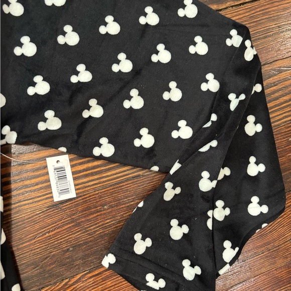 Disney Mickey Mouse 3 Pc Velour Pajama Set Gold Logo W/ Matching Socks Sz M 8-10 - Picture 4 of 7